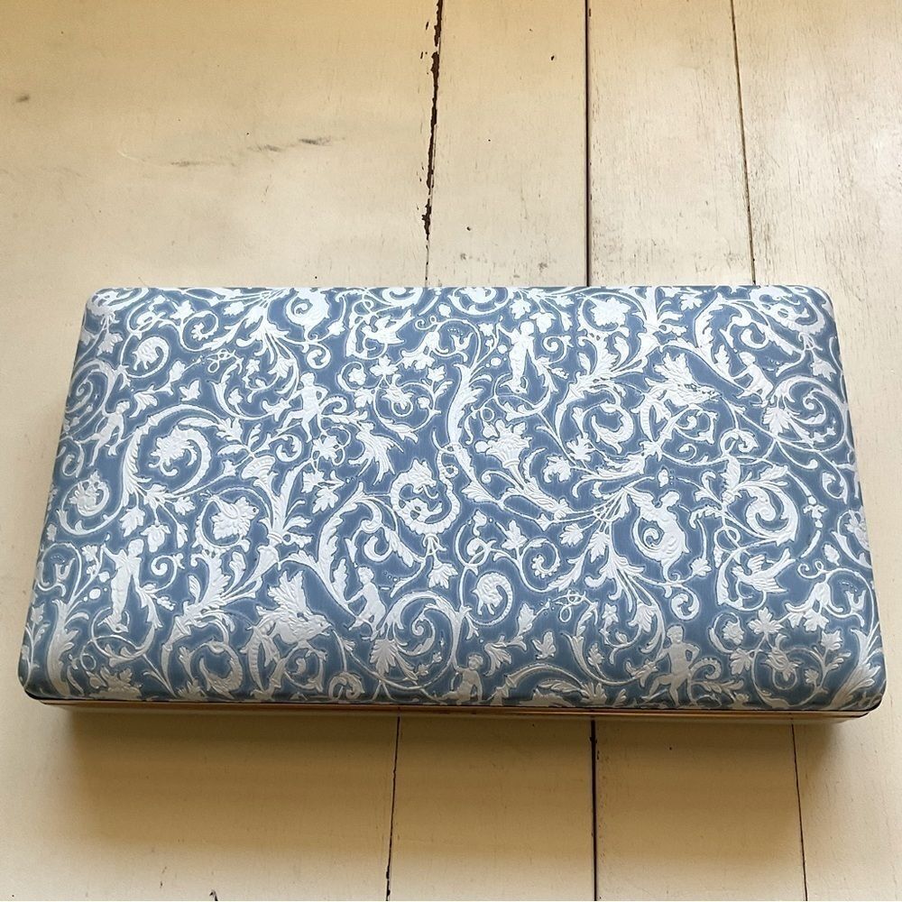 Vintage Mele Blue and White Floral Design Hard Cover Jewelry Case